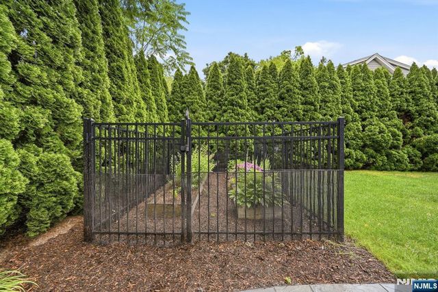 283 Highwood, Ridgewood, NJ 07450