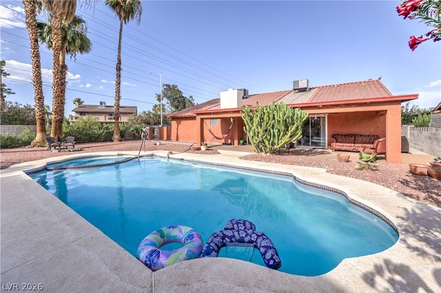 4411 Paseo El Rio Drive, Las Vegas, NV 89121