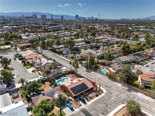 4411 Paseo El Rio Drive, Las Vegas, NV 89121