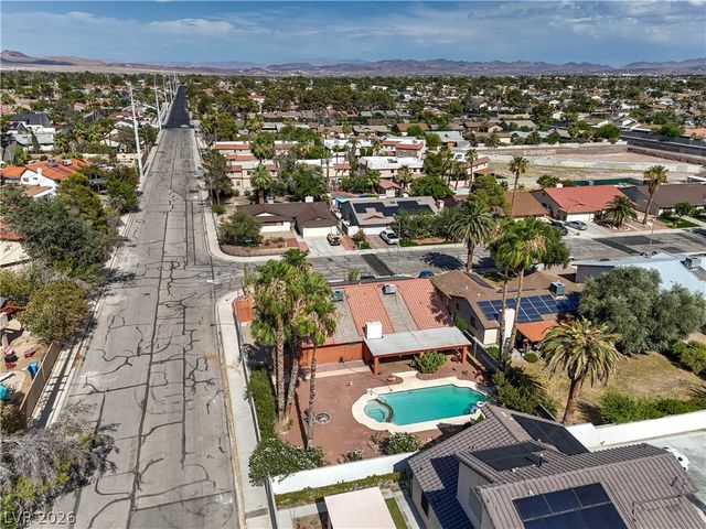 4411 Paseo El Rio Drive, Las Vegas, NV 89121