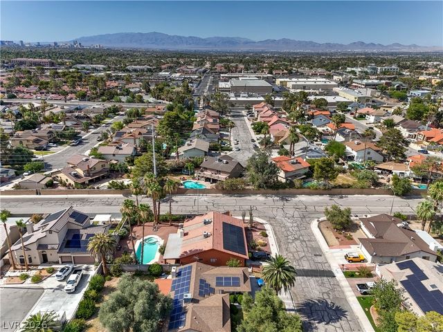 4411 Paseo El Rio Drive, Las Vegas, NV 89121