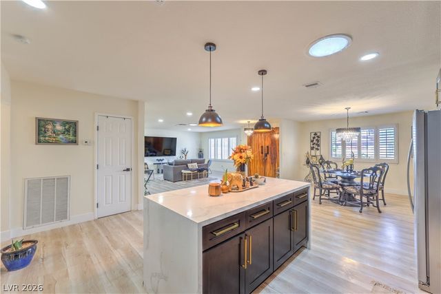 4411 Paseo El Rio Drive, Las Vegas, NV 89121