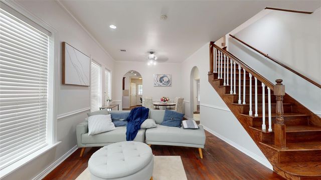 101 Eastgate Street, Houston, TX 77012