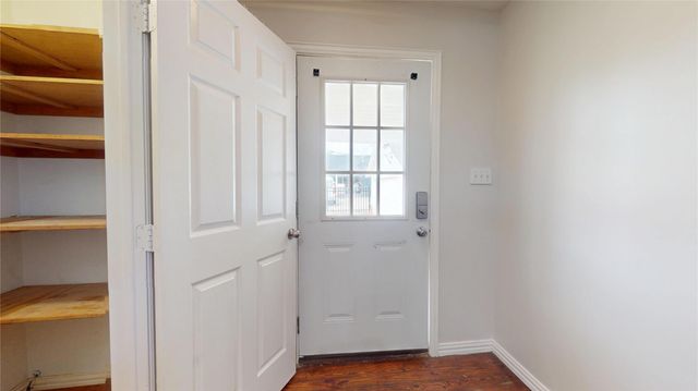 101 Eastgate Street, Houston, TX 77012