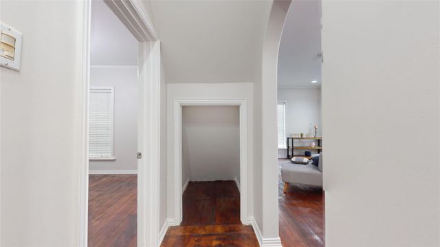 101 Eastgate Street, Houston, TX 77012