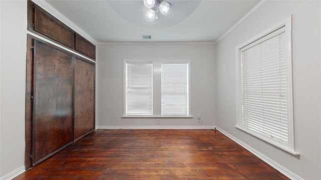 101 Eastgate Street, Houston, TX 77012