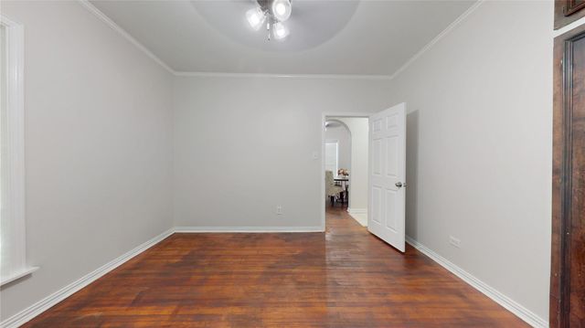 101 Eastgate Street, Houston, TX 77012