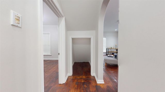 101 Eastgate Street, Houston, TX 77012