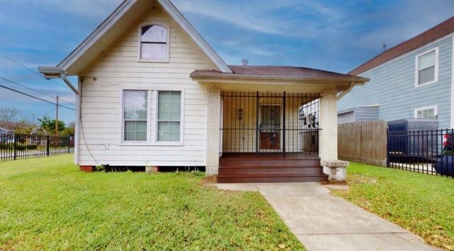 101 Eastgate Street, Houston, TX 77012