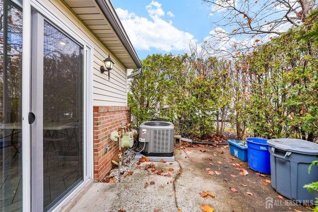 34 Sassafras Court, North Brunswick, NJ 08902