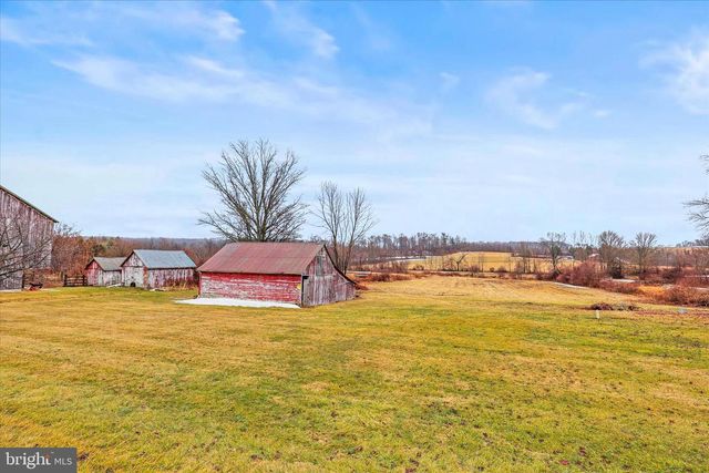 4859 GLENVILLE RD, Glen Rock, PA 17327