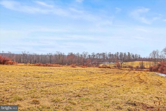 4859 GLENVILLE RD, Glen Rock, PA 17327