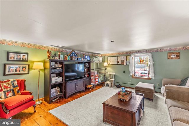 4859 GLENVILLE RD, Glen Rock, PA 17327