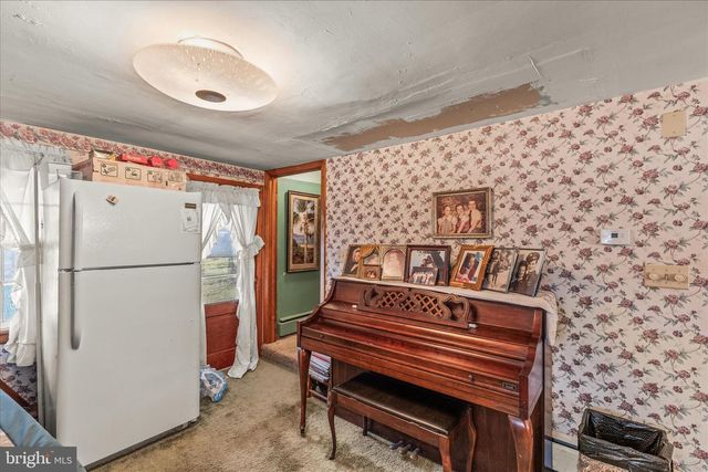 4859 GLENVILLE RD, Glen Rock, PA 17327