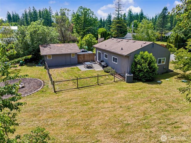 35314 312th Way SE, Enumclaw, WA 98022