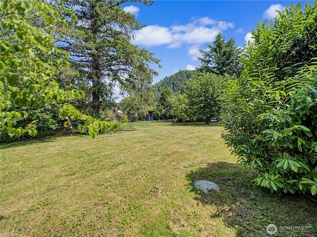 35314 312th Way SE, Enumclaw, WA 98022