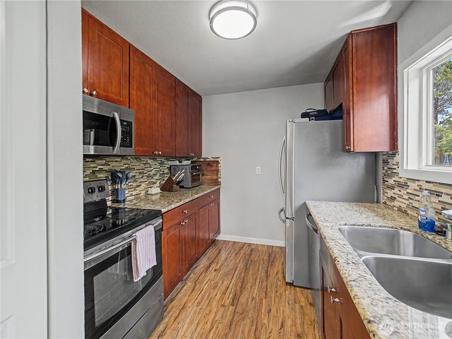 35314 312th Way SE, Enumclaw, WA 98022