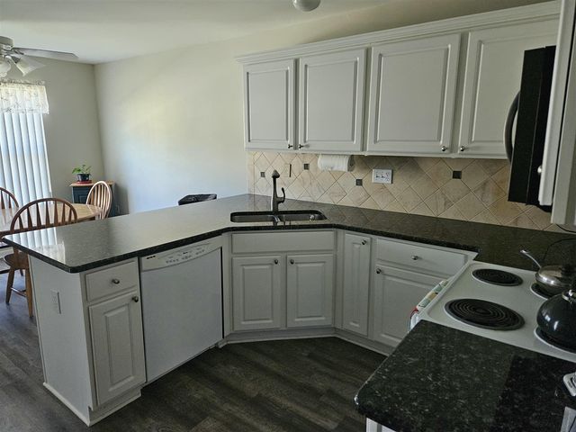 5620 Victory Circle, Sterling Heights, MI 48310