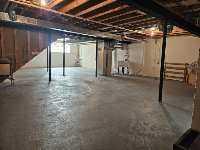 5620 Victory Circle, Sterling Heights, MI 48310