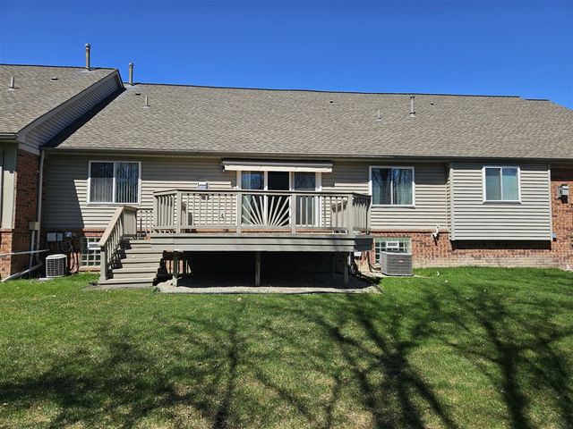 5620 Victory Circle, Sterling Heights, MI 48310