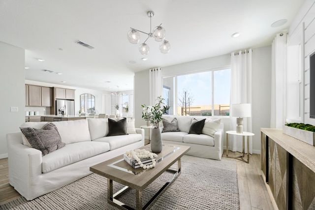 11955 Roquefort Way, Rancho Cordova, CA 95742