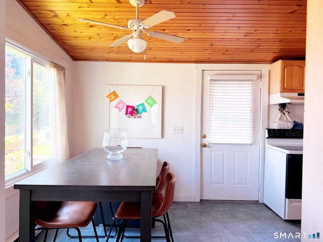 2 Scofield Place, Westport, CT 06880