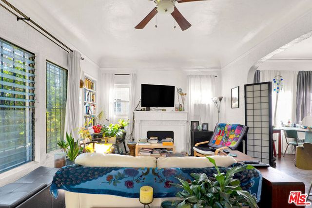 811 N Citrus Avenue, Los Angeles, CA 90038