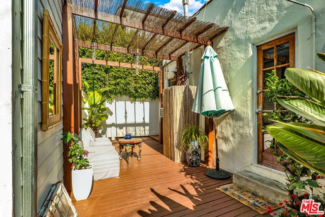 811 N Citrus Avenue, Los Angeles, CA 90038