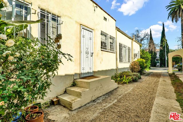 811 N Citrus Avenue, Los Angeles, CA 90038