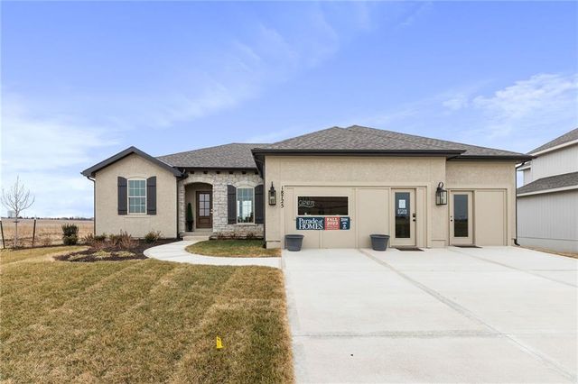 17478 W 169th Terrace, Olathe, KS 66062