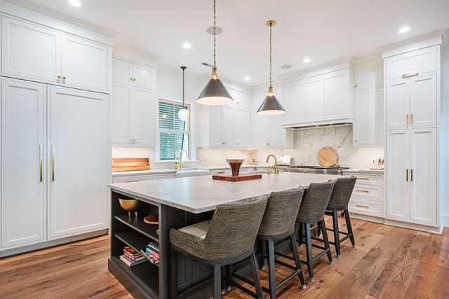 407 Royall Avenue, Mount Pleasant, SC 29464
