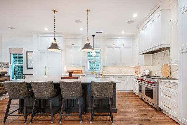407 Royall Avenue, Mount Pleasant, SC 29464
