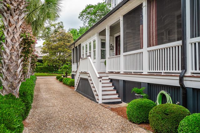407 Royall Avenue, Mount Pleasant, SC 29464
