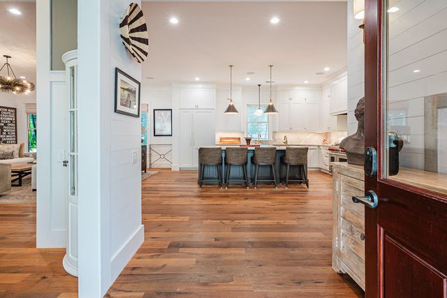 407 Royall Avenue, Mount Pleasant, SC 29464