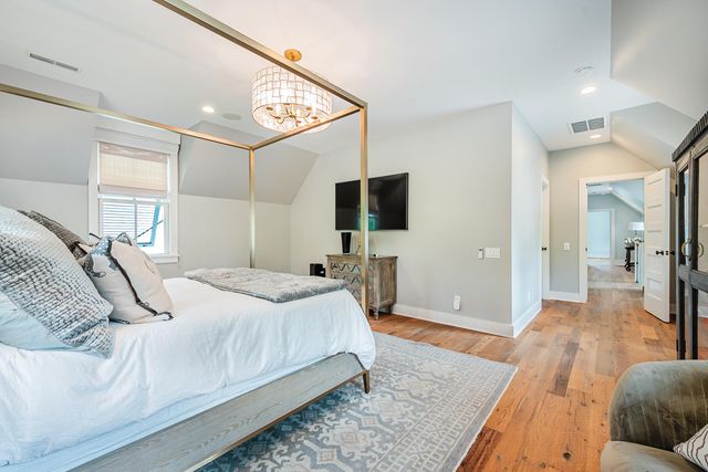 407 Royall Avenue, Mount Pleasant, SC 29464
