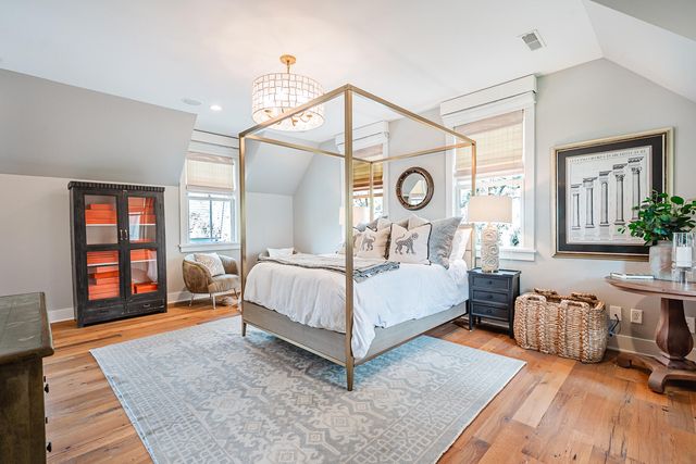 407 Royall Avenue, Mount Pleasant, SC 29464