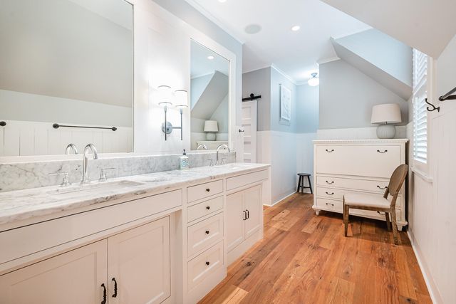 407 Royall Avenue, Mount Pleasant, SC 29464