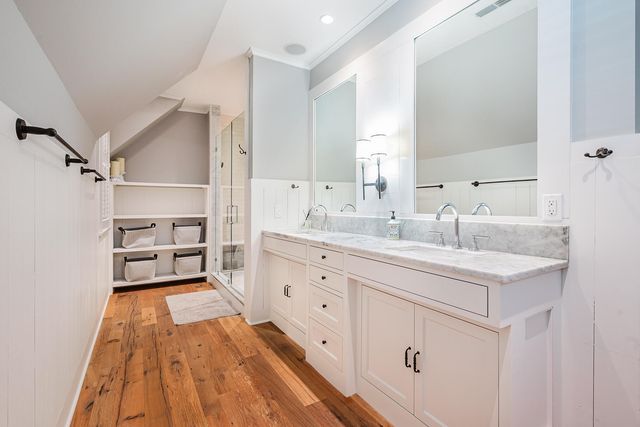 407 Royall Avenue, Mount Pleasant, SC 29464