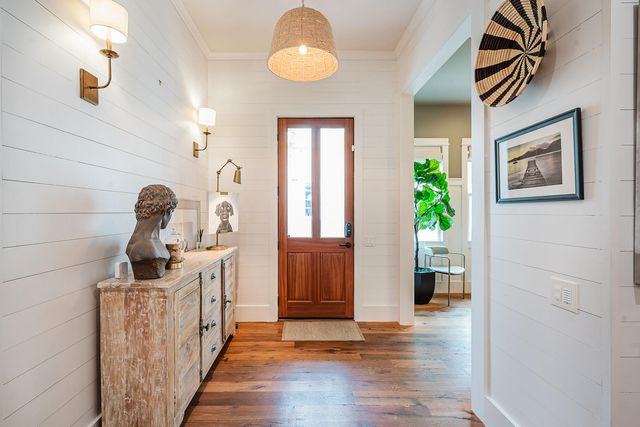 407 Royall Avenue, Mount Pleasant, SC 29464