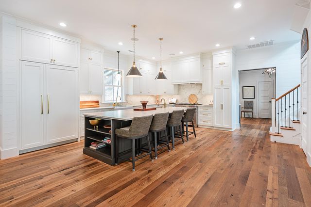 407 Royall Avenue, Mount Pleasant, SC 29464