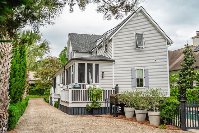 407 Royall Avenue, Mount Pleasant, SC 29464