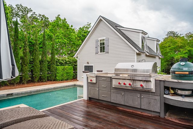 407 Royall Avenue, Mount Pleasant, SC 29464