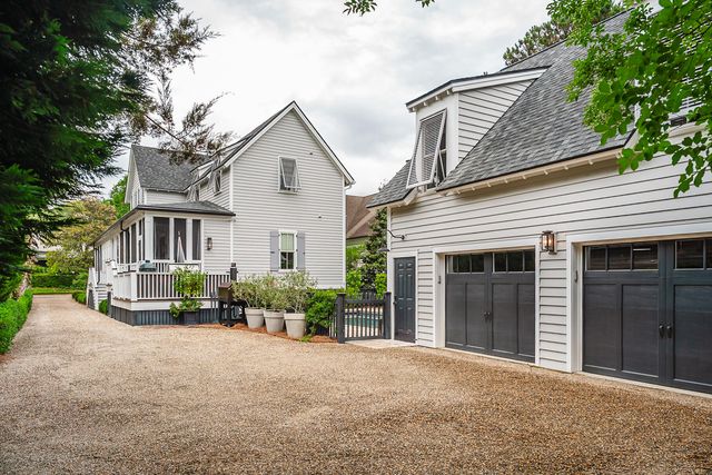 407 Royall Avenue, Mount Pleasant, SC 29464