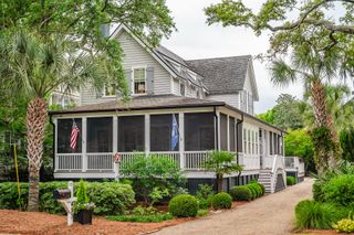 407 Royall Avenue, Mount Pleasant, SC 29464