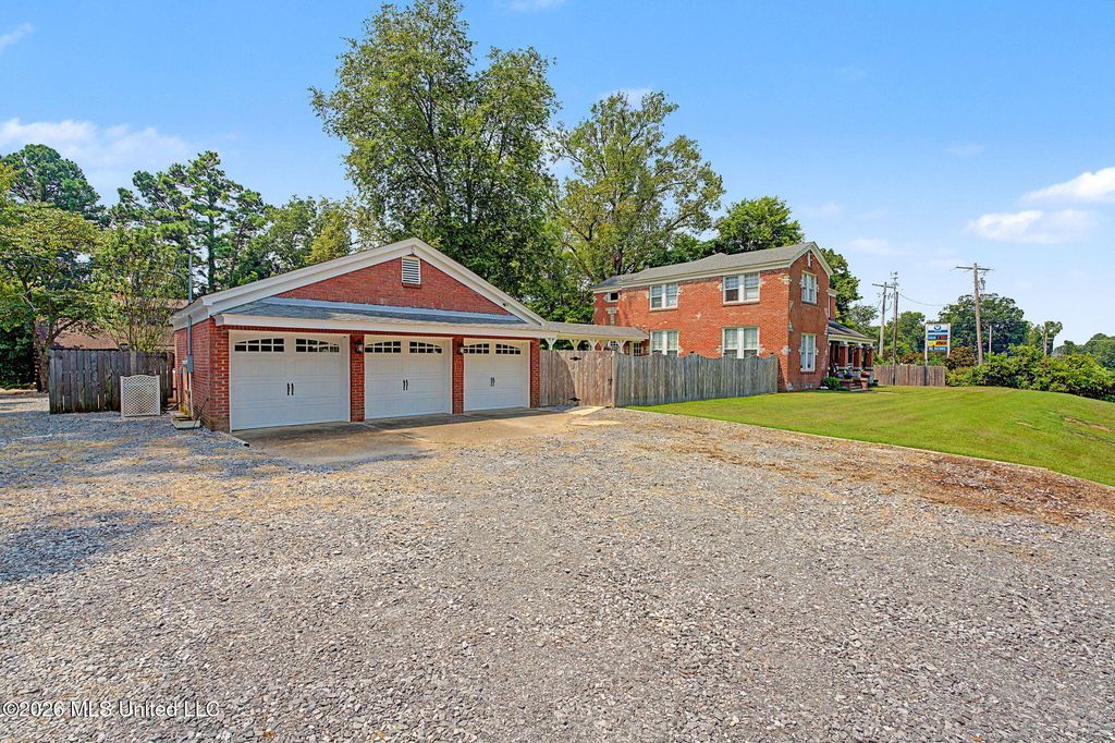 8911 W Commerce Street, Hernando, MS 38632 — photo 4