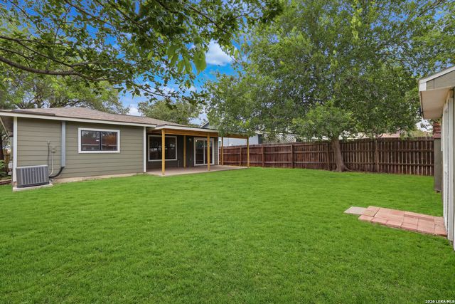 8119 Bent Meadow, Converse, TX 78109