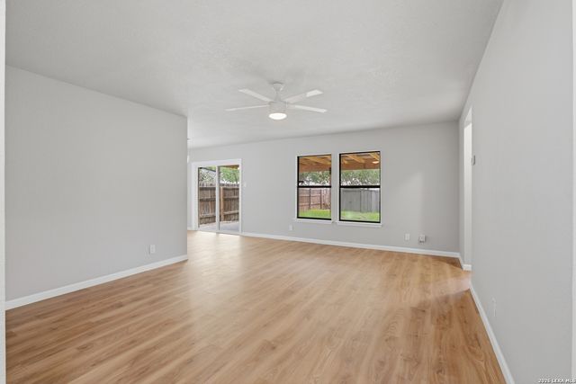 8119 Bent Meadow, Converse, TX 78109