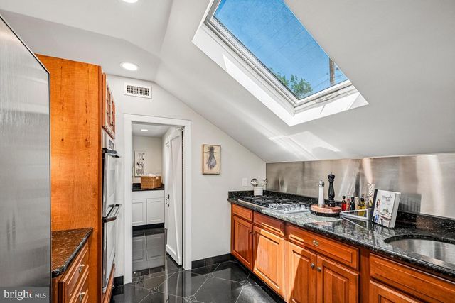 1018 DARBY PAOLI RD, Berwyn, PA 19312