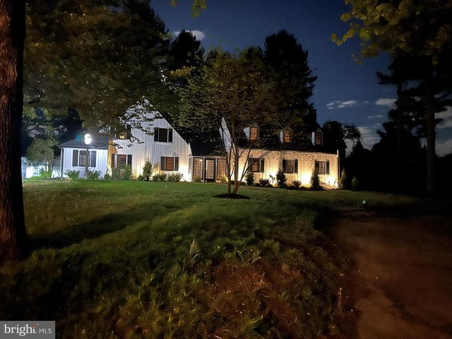 1018 DARBY PAOLI RD, Berwyn, PA 19312