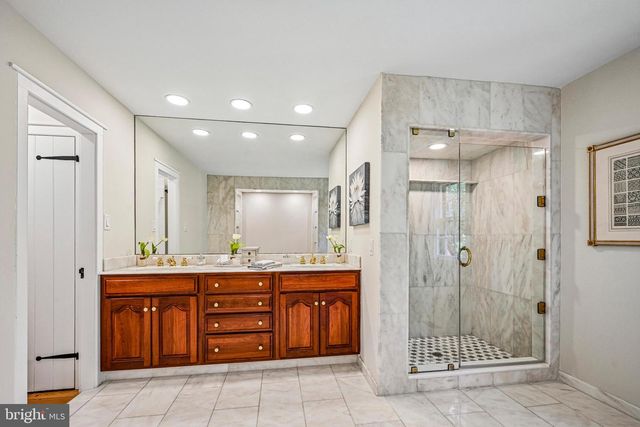1018 DARBY PAOLI RD, Berwyn, PA 19312